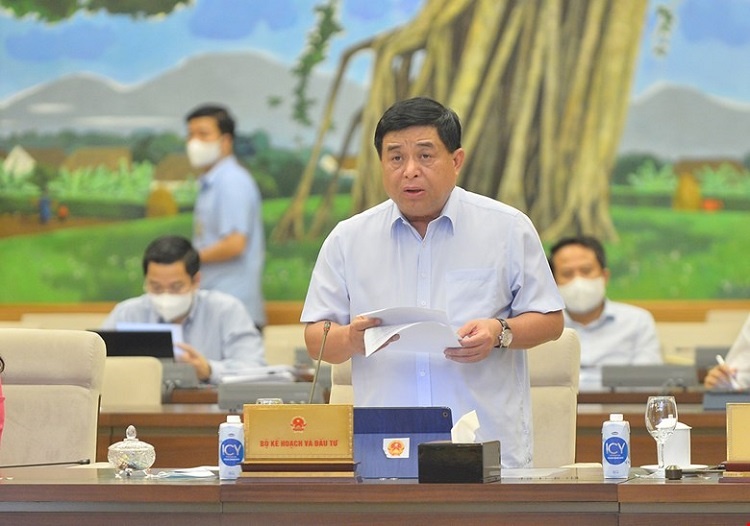 Minister of Planning and Investment Nguyen Chi Dung reported at the Wednesday meeting on October 11.