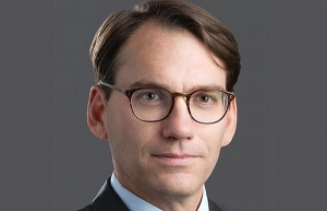 Offering credit caution for corporate bond players