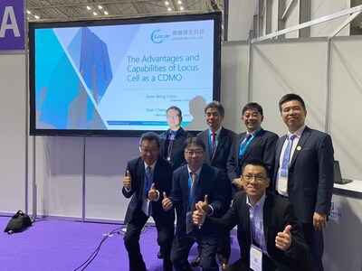 At the BIOJAPAN 2024 exhibition, Chairman J.R. Chiu (second from the right) and CEO Yu-Hsiang Chang (first from the right) of Rerum Regeneration Technologies delivered a speech  on Taiwan's regenerative medicine law, capturing the attention of the industry.  Hitachi's General Manager Sei Murakami (third from the right) gave opening remarks,  emphasizing the cooperation between the two companies in the field of regenerative medicine.