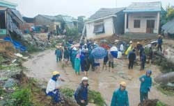 Floods wreak havoc in central region