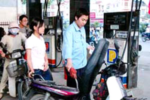 dealers want tax cut on imported fuel