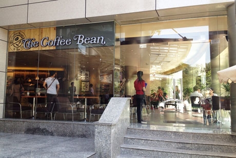 the coffee bean tea leaf opens its newest store at petrovietnam tower
