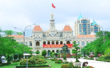 foreign businesses seek opportunities in hcm city