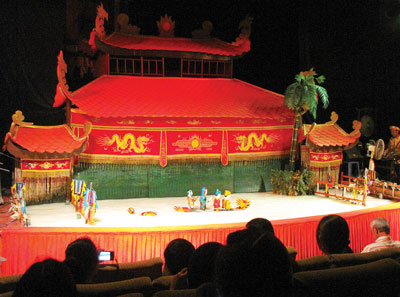 Musical programs for foreign tourists undeveloped in Vietnam