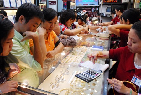 experts lobby for gold market loosening