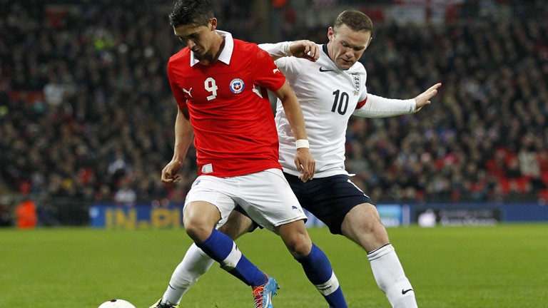 england caught cold by sanchez and chile