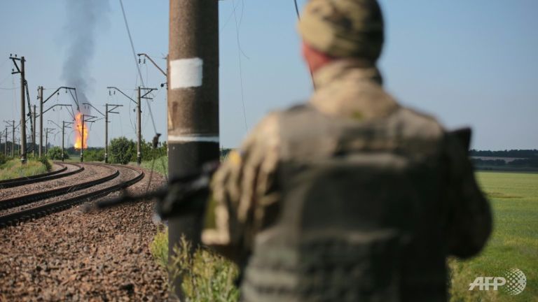 cold threatens 700000 children in eastern ukraine unicef