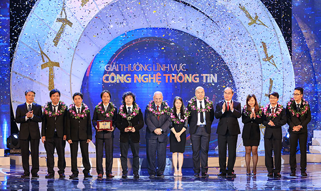 vietnam honors it products serving community