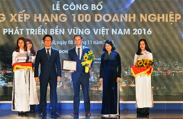 HEINEKEN Vietnam Brewery ranks third in Vietnam’s 100 Most Sustainable Companies