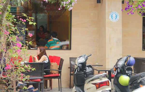 da nang cafes restaurants offer free restrooms for tourists