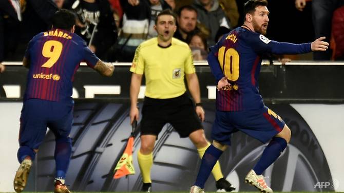 Valencia hold Barca amid Messi ghost goal controversy