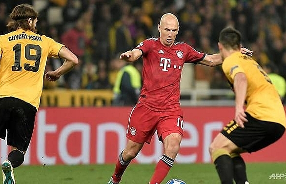 Stuttering Bayern look to capitalise on Dortmund injury crisis