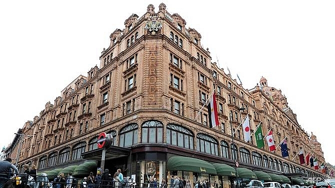 woman who spent 16m at harrods bailed at extradition hearing