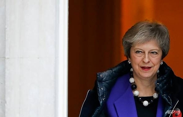 may pays wwi respects in france with brexit in background