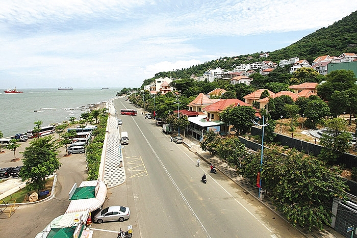 vung tau turns up heat on delayed investments