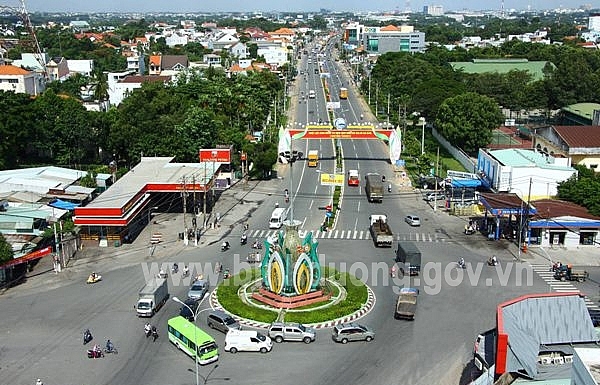 Binh Duong rolls out red carpet for FDI