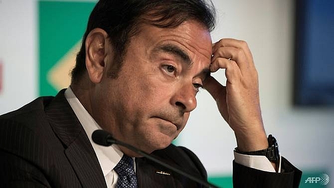 nissan shares plunge as ghosn faces ouster after arrest