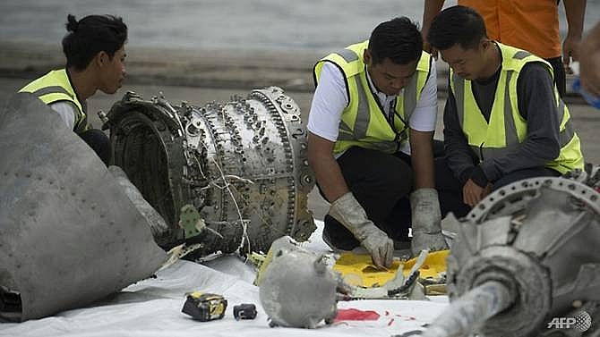 boeing insists will share info with clients after indonesia crash