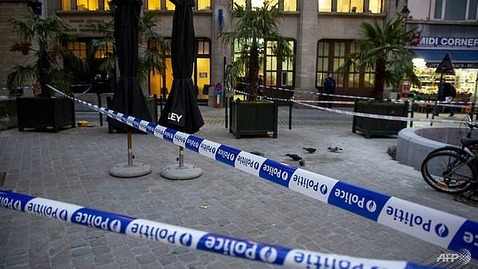 attacker critical after stabbing outside brussels police station