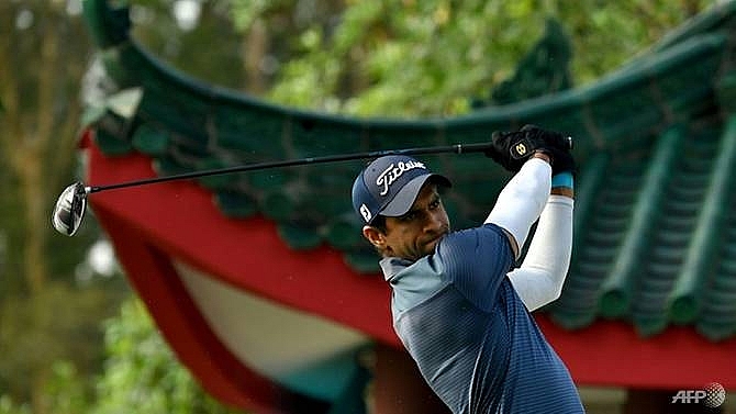 big names struggle at blustery hong kong open