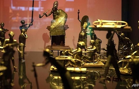 France to return African treasures to Benin