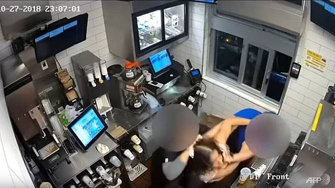 not enough ketchup us woman attacks mcdonalds manager