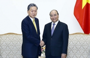 PM receives President of East Asian Community Institute of Japan