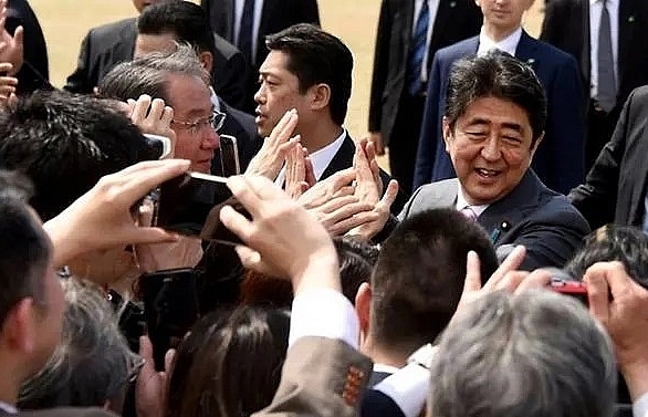 Japan scraps cherry blossom party amid Abe cronyism criticism