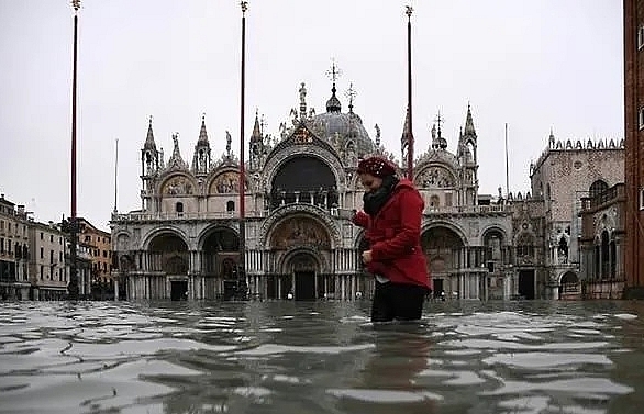 Italy to declare state of emergency in Venice after flood
