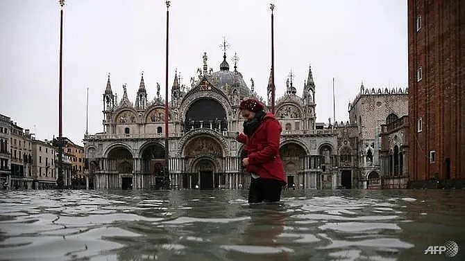 italy to declare state of emergency in venice after flood