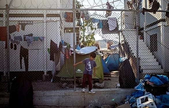 Greek PM condemns EU on migrant kids