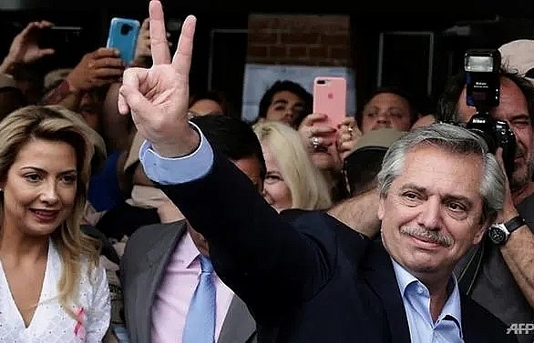 Argentina's president-elect rejects remaining IMF money