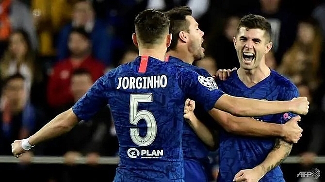 chelsea made to wait for last 16 spot after draw in valencia