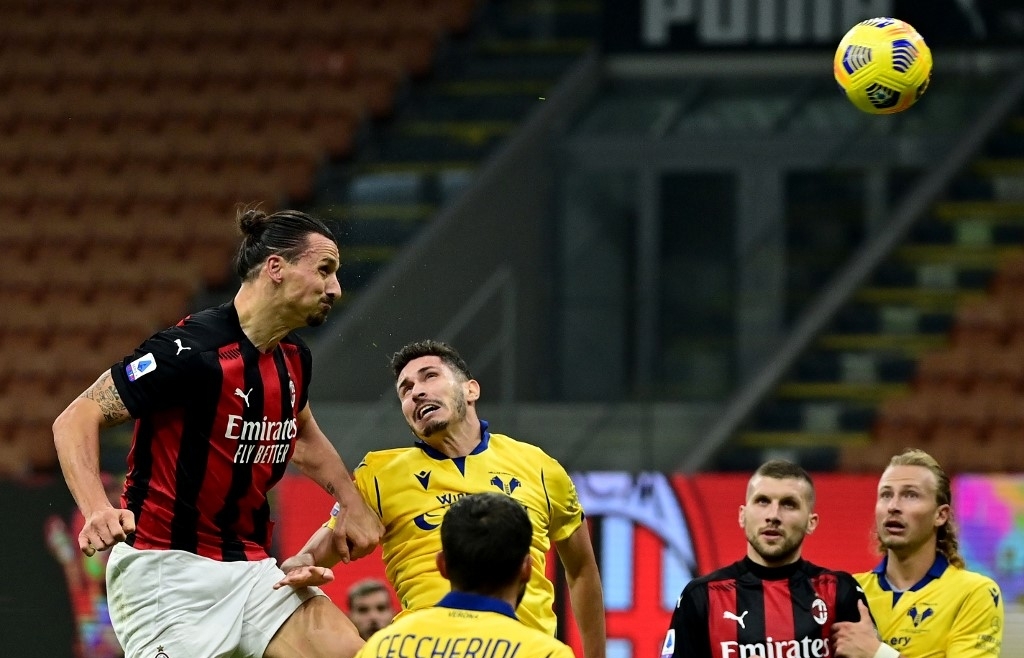 Miss-and-hit Ibrahimovic grabs point for AC Milan as Juve, Inter also held
