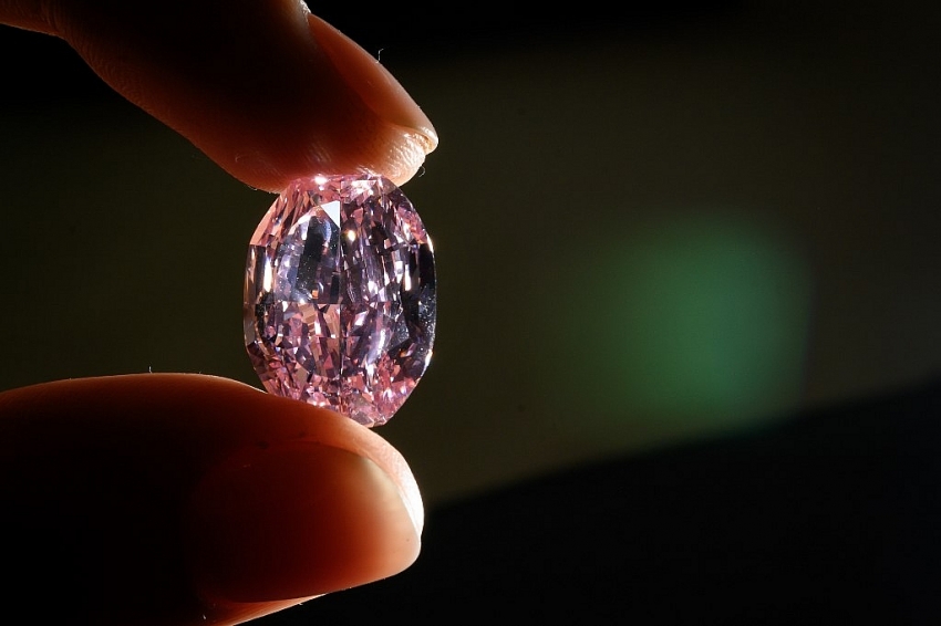 rare russian pink diamond sells for 27 million