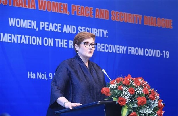 Australian Minister of Foreign Affairs and Minister for Women Marise Payne speaks at the dialogue. (Photo: VNA)