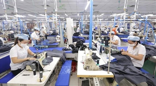 Garment-makers face unpredictable shopping season