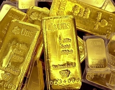 Gold sharply rises