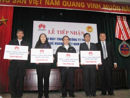 huawei donates computers to hanoi schools