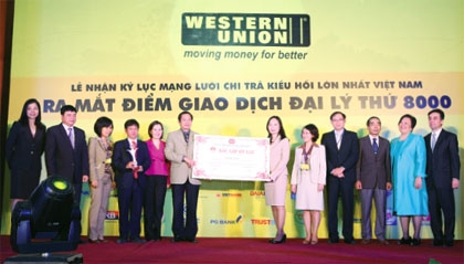 Western Union toasts its 8,000th agent in Vietnam