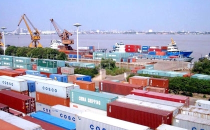 trade deficit falls to 95 billion this year