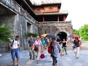 Over 10 mln tourists visit northern central provinces in 2012