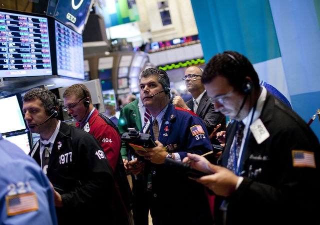 US stocks gain amid hopes of avoiding 'fiscal cliff'