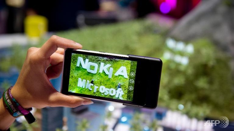 eu clears microsofts nokia mobile phone deal