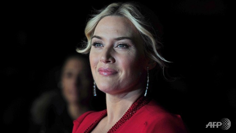 Kate Winslet gives birth to a little rock"n"roll