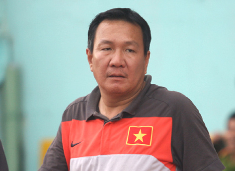 hoang van phuc resigns as national football team coach
