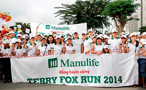 over 800 manulife vietnam agents and employees join terry fox run 2014