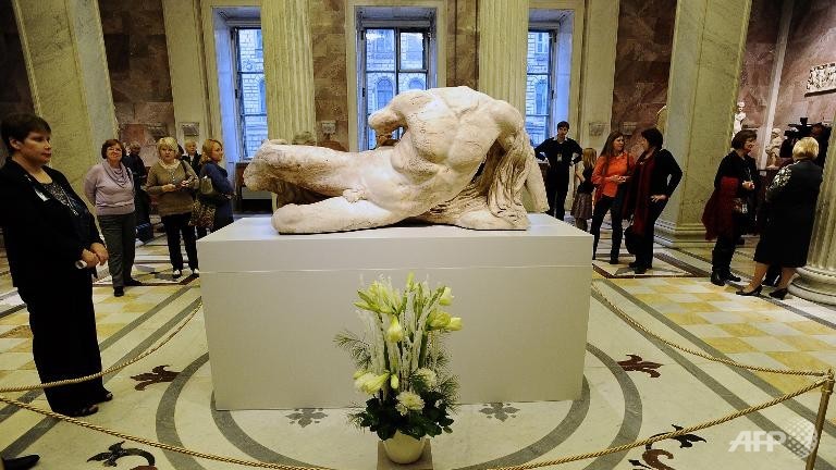 greece protests elgin marbles sculpture loan to russia