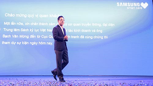 samsung set two new vietnamese records