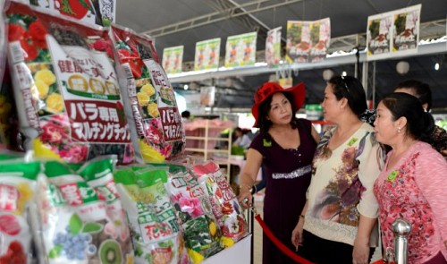 seven japanese agribusinesses showcase products to lure customers from vietnam